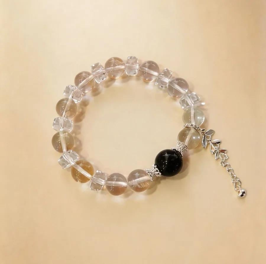 A Mistfell crystal bracelet